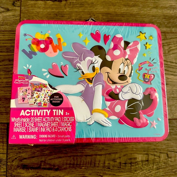 Disney junior Minnie activity tin - Picture 1 of 3